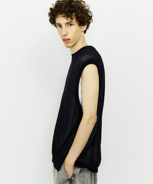 UNFIL（アンフィル）の「unfil | コイル編み ニットベスト MEN（ベスト・メンズ・ブラック/ホワイト・4）」の14枚目の写真