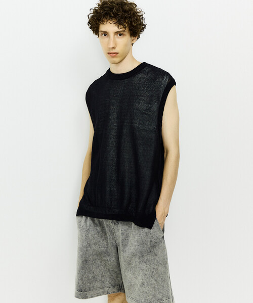 UNFIL（アンフィル）の「unfil | コイル編み ニットベスト MEN（ベスト・メンズ・ブラック/ホワイト・4）」の2枚目の写真