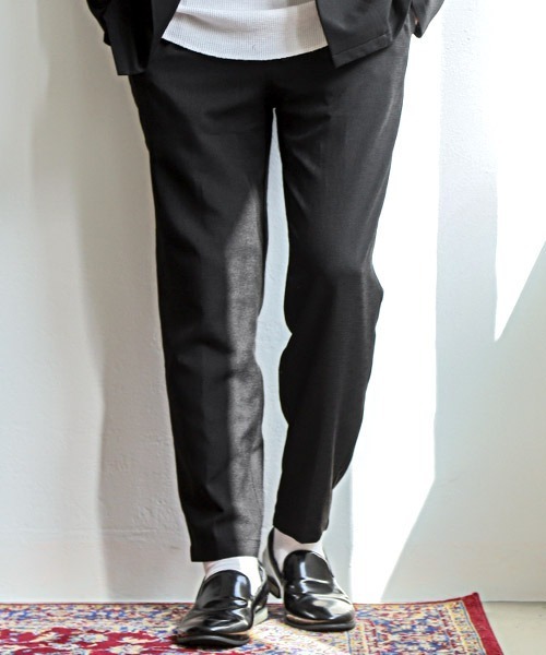 LUXSTYLE(ラグスタイル)の「速乾タックテーパードアンクルパンツ(スラックス・メンズ・ブラック/グレー/カーキ/グリーン・XL/L/M)」の2枚目の写真