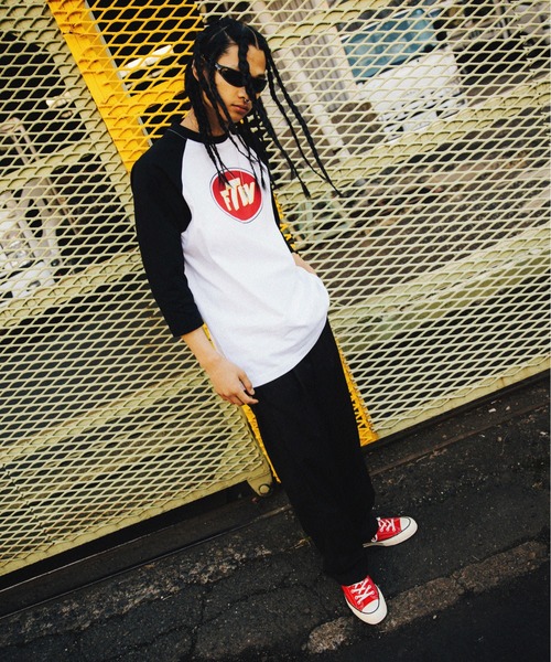 FTW(エフティダブリュー)の「FTW CIRCLE LOGO RAGLAN TEE(Tシャツ/カットソー・メンズ・ブラック/グリーン/ネイビー・MEDIUM/LARGE)」の4枚目の写真