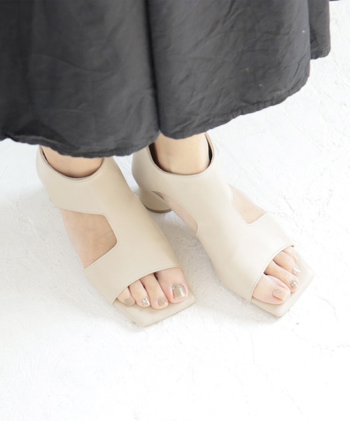 amitie（アミティエ）の「円柱ヒールのブーツサンダル（サンダル・レディース・ブラック/アイボリー・L/M/LL/S）」の15枚目の写真