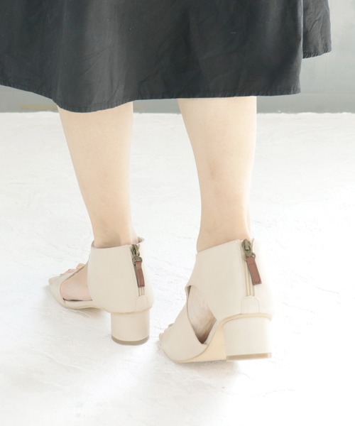 amitie（アミティエ）の「円柱ヒールのブーツサンダル（サンダル・レディース・ブラック/アイボリー・L/M/LL/S）」の19枚目の写真