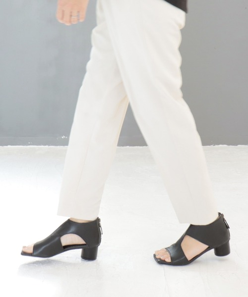 amitie（アミティエ）の「円柱ヒールのブーツサンダル（サンダル・レディース・ブラック/アイボリー・L/M/LL/S）」の20枚目の写真