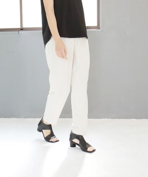 amitie（アミティエ）の「円柱ヒールのブーツサンダル（サンダル・レディース・ブラック/アイボリー・L/M/LL/S）」の21枚目の写真