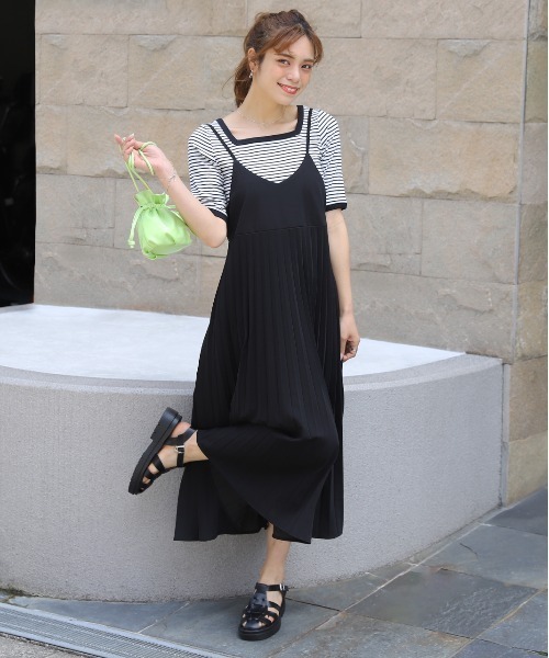 ad thie(アドティエ)の「前後2WAY リブニット スクエアカラーちびTee(Tシャツ/カットソー・レディース・ブルー/ホワイト/オフホワイト/ブラック/グリーン・FREE)」の20枚目の写真
