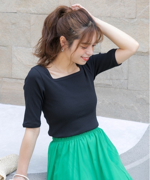 ad thie(アドティエ)の「前後2WAY リブニット スクエアカラーちびTee(Tシャツ/カットソー・レディース・ブルー/ホワイト/オフホワイト/ブラック/グリーン・FREE)」の22枚目の写真