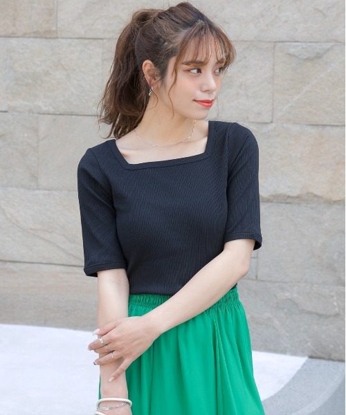 ad thie(アドティエ)の「前後2WAY リブニット スクエアカラーちびTee(Tシャツ/カットソー・レディース・ブルー/ホワイト/オフホワイト/ブラック/グリーン・FREE)」の21枚目の写真
