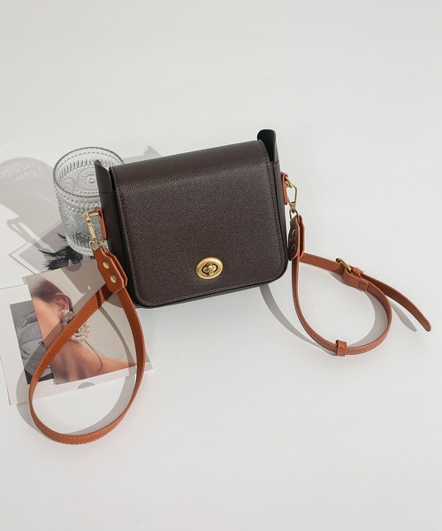 LOPASS（ロパス）の「レトロなミニカジュアルショルダーバッグ（ショルダーバッグ・レディース・ブラウン・L/M）」の18枚目の写真