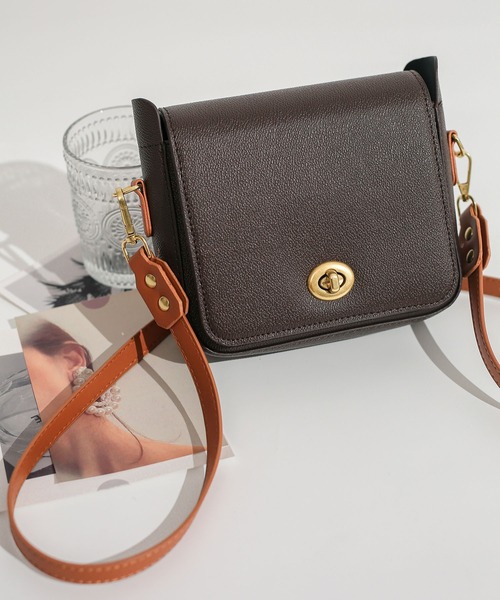 LOPASS（ロパス）の「レトロなミニカジュアルショルダーバッグ（ショルダーバッグ・レディース・ブラウン・L/M）」の19枚目の写真