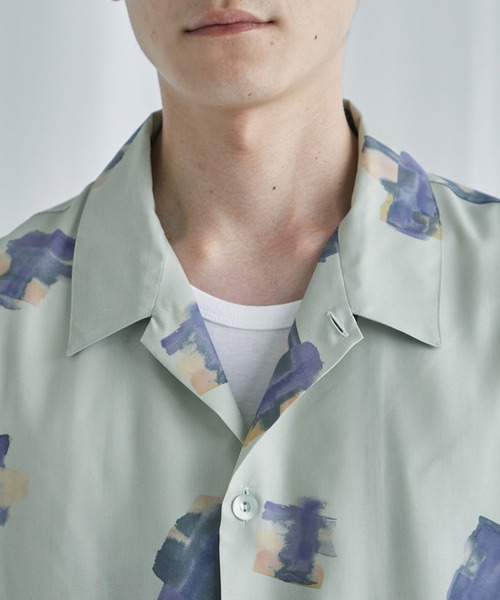 PUBLIC TOKYO（パブリックトウキョウ）の「ソフティワイドプリントオープンシャツ（シャツ/ブラウス・メンズ・ミント/アイボリー/ネイビー・2/1）」の4枚目の写真