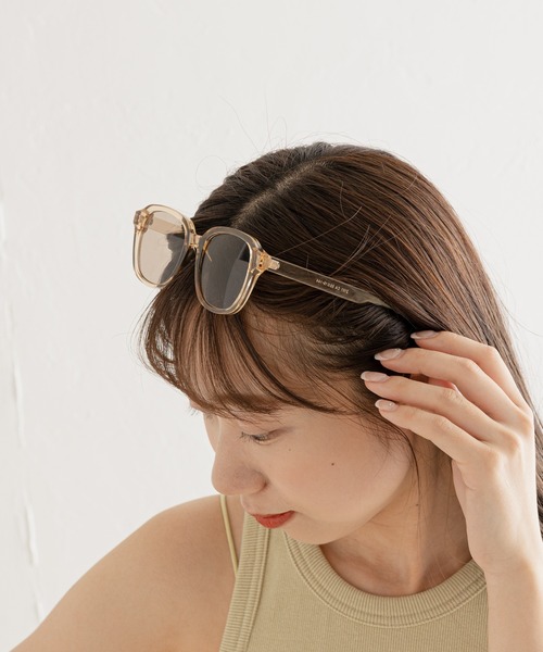 Chico（チコ）の「クリアフレームサングラス（サングラス・レディース・ブラック/ベージュ・FREE）」の4枚目の写真