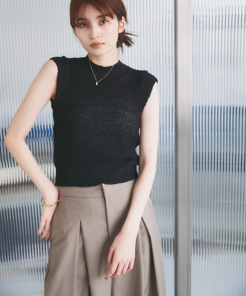 solleim(ソルレム)の「タックボリュームワイドパンツ(スラックス・レディース・ピンク/グレイッシュベージュ・S/M)」の5枚目の写真