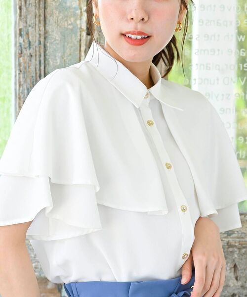 rps（アールピーエス）の「ケープブラウス（シャツ/ブラウス・レディース・オフホワイト/グレー/ネイビー・フリー）」の2枚目の写真