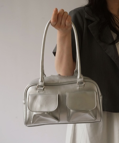 BARELY BLUE（ベアリーブルー）の「【 BARELY BLUE / ベアリーブルー 】 フロント 2ポケット ハンドバッグ（ショルダーバッグ・レディース・ワインレッド/ブラック/キャメル/ブルー/シルバー/アイボリー/グリーン・FREE）」の18枚目の写真