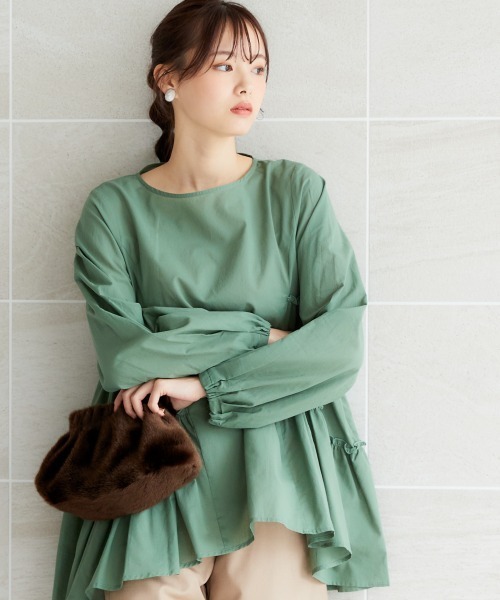 miclat（ミクラ）の「大きいサイズ　ギャザーフレアチュニック　miclat（シャツ/ブラウス・レディース・ブラック/ベージュ/グリーン・L/LL/3L/4L/5L）」の3枚目の写真