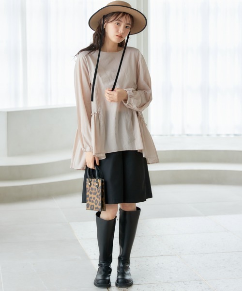 miclat（ミクラ）の「大きいサイズ　ギャザーフレアチュニック　miclat（シャツ/ブラウス・レディース・ブラック/ベージュ/グリーン・L/LL/3L/4L/5L）」の5枚目の写真