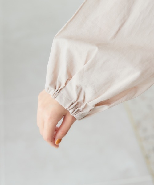 miclat（ミクラ）の「大きいサイズ　ギャザーフレアチュニック　miclat（シャツ/ブラウス・レディース・ブラック/ベージュ/グリーン・L/LL/3L/4L/5L）」の17枚目の写真