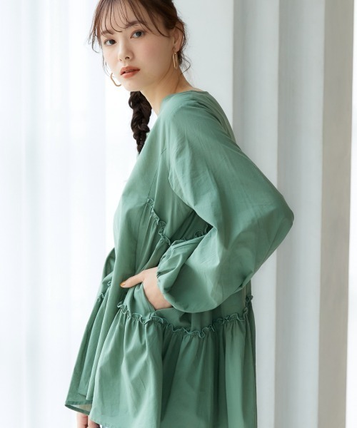 miclat（ミクラ）の「大きいサイズ　ギャザーフレアチュニック　miclat（シャツ/ブラウス・レディース・ブラック/ベージュ/グリーン・L/LL/3L/4L/5L）」の12枚目の写真