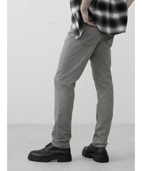 BANANA REPUBLIC FACTORY STORE（バナナリパブリック ファクトリーストア）の「BANANA REPUBLIC FACTORY STORE　　スリムトラベルパンツ（チノパンツ・メンズ・ネイビー/オフホワイト/ブラウン/ライトグレー/アイボリー/ベージュ・29/30/30/30/31/30/32/30/33/30/34/30/28/30/31W 30L/30W 30L/29W 30L/28W 30L/34W 30L/33W 30L/32W 30L）」の4枚目の写真