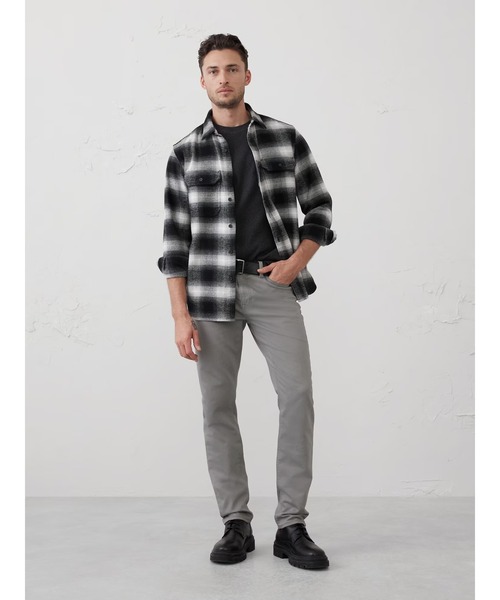 BANANA REPUBLIC FACTORY STORE（バナナリパブリック ファクトリーストア）の「BANANA REPUBLIC FACTORY STORE　　スリムトラベルパンツ（チノパンツ・メンズ・ネイビー/オフホワイト/ブラウン/ライトグレー/アイボリー/ベージュ・29/30/30/30/31/30/32/30/33/30/34/30/28/30/31W 30L/30W 30L/29W 30L/28W 30L/34W 30L/33W 30L/32W 30L）」の12枚目の写真