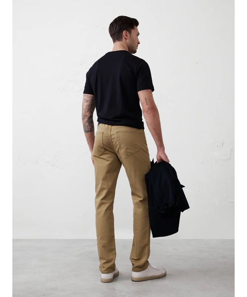 BANANA REPUBLIC FACTORY STORE（バナナリパブリック ファクトリーストア）の「BANANA REPUBLIC FACTORY STORE　　スリムトラベルパンツ（チノパンツ・メンズ・ネイビー/オフホワイト/ブラウン/ライトグレー/アイボリー/ベージュ・29/30/30/30/31/30/32/30/33/30/34/30/28/30/31W 30L/30W 30L/29W 30L/28W 30L/34W 30L/33W 30L/32W 30L）」の16枚目の写真