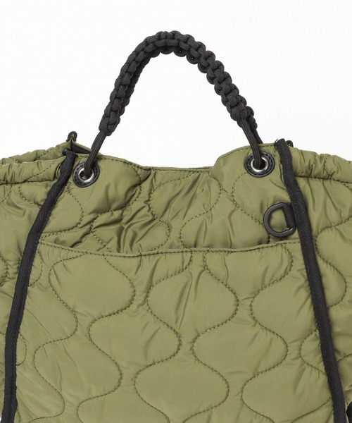 BAYFLOW（ベイフロー）の「ロゴテープビッグキルトトート（トートバッグ・レディース・ブラック/カーキ/ベージュ・FREE）」の12枚目の写真