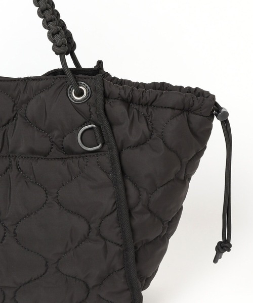 BAYFLOW（ベイフロー）の「ロゴテープビッグキルトトート（トートバッグ・レディース・ブラック/カーキ/ベージュ・FREE）」の14枚目の写真