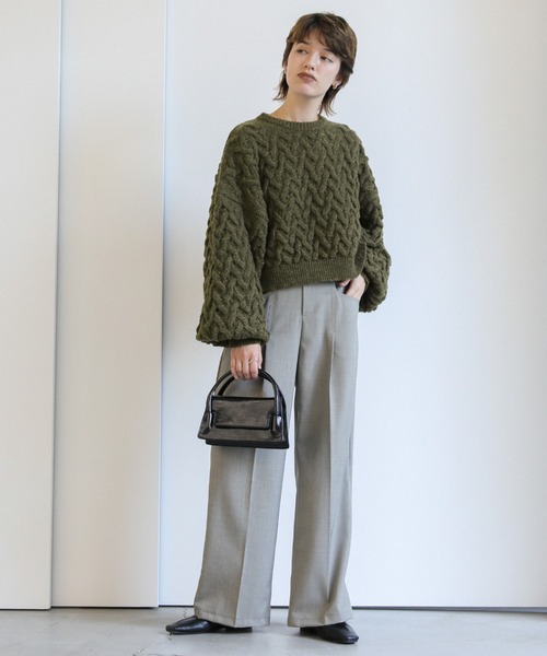 select MOCA(セレクトモカ)の「ヘリンボーンアランショートニット(ニット/セーター・レディース・ダークグレー/ダークカーキ/グレイッシュベージュ/ターメリック・FREE)」の8枚目の写真