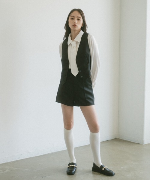 VANNIE U(ヴァニーユー)の「クロップドシングルベスト(その他アウター・レディース・ブラック・FREE)」の13枚目の写真