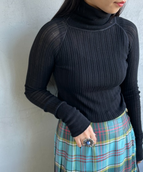 tumugu（ツムグ）の「【WEB限定】[tumugu:/ツムグ] タートルネック ランダムリブニット（ニット/セーター・レディース・ブラック/ブルー/グリーン/マスタード/オートミール・F）」の10枚目の写真