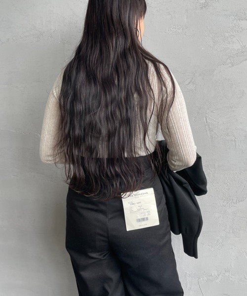 tumugu（ツムグ）の「【WEB限定】[tumugu:/ツムグ] タートルネック ランダムリブニット（ニット/セーター・レディース・ブラック/ブルー/グリーン/マスタード/オートミール・F）」の21枚目の写真