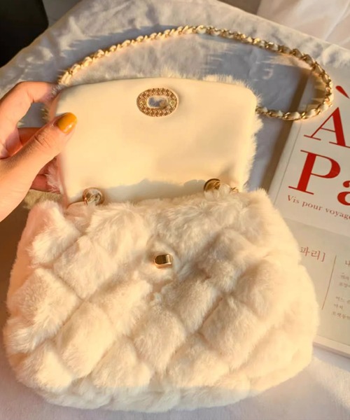 Dita Muaj.（ディータムアージュ）の「ファーキルティングチェーンバッグ（ショルダーバッグ・レディース・ブラック/ホワイト・FREE）」の4枚目の写真