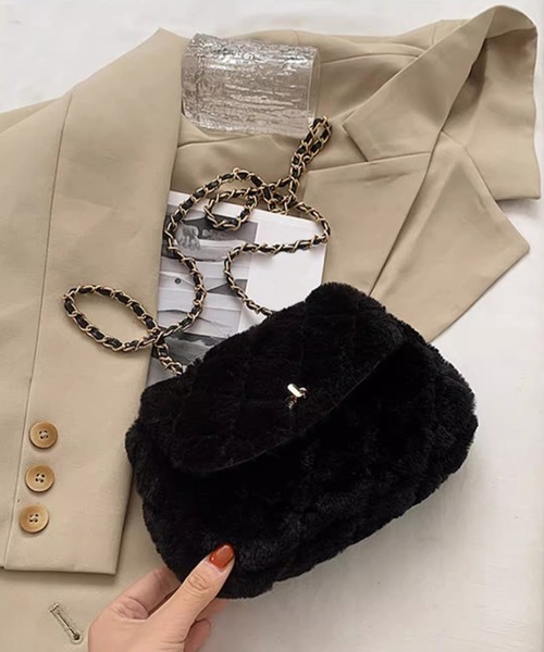 Dita Muaj.（ディータムアージュ）の「ファーキルティングチェーンバッグ（ショルダーバッグ・レディース・ブラック/ホワイト・FREE）」の15枚目の写真