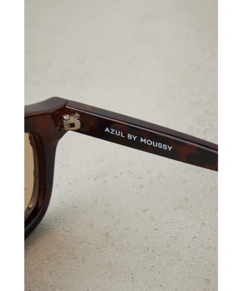 AZUL by moussy（アズールバイマウジー）の「ビッグフレームアイウェア（サングラス・メンズ・ブラウン系その他/ブラック・FREE）」の6枚目の写真