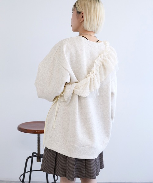 w closet(ダブルクローゼット)の「【SETアイテム】フリル衿付き裏起毛プルオーバー(スウェット・レディース・オートミール/グレー/スミクロ/イエロー/サックスブルー・FREE)」の9枚目の写真