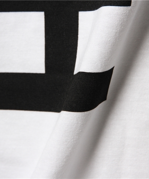 WEGO(ウィゴー)の「WEGO/バーティカルロゴTシャツ(Tシャツ/カットソー・メンズ・ホワイト/ブラック・LARGE/MEDIUM)」の10枚目の写真