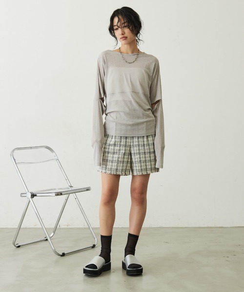 Aunt Marie's(アントマリーズ)の「メニースリットロングスリーブトップス(Tシャツ/カットソー・レディース・グレー/ブラック/ホワイト・FREE)」の11枚目の写真