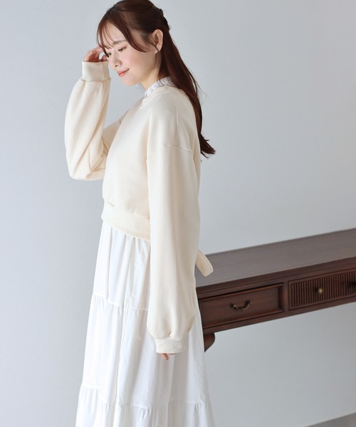 BLUEEAST（ブルーイースト）の「バックリボンスウェット（スウェット・レディース・アイボリー/グレー/ブラック・MEDIUM）」の7枚目の写真