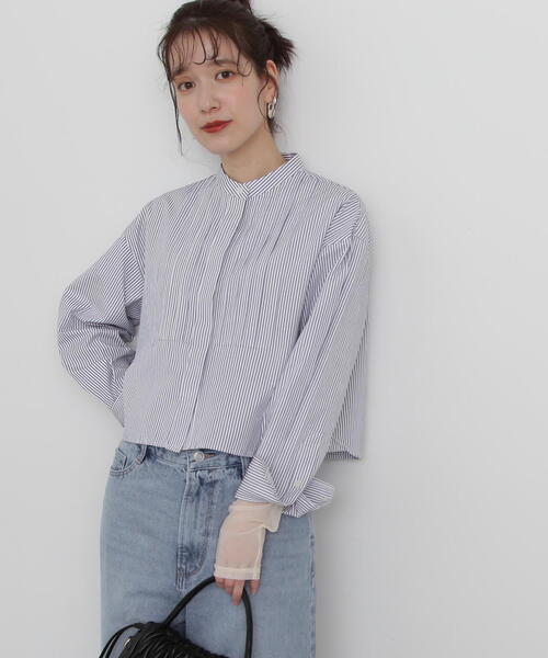 N.(N. Natural Beauty Basic)(エヌエヌナチュラルビューティーベーシック)の「◆ブザムピンタッククロップドシャツ(シャツ/ブラウス・レディース・ブルー/オフホワイト/ストライプ・MEDIUM)」の14枚目の写真