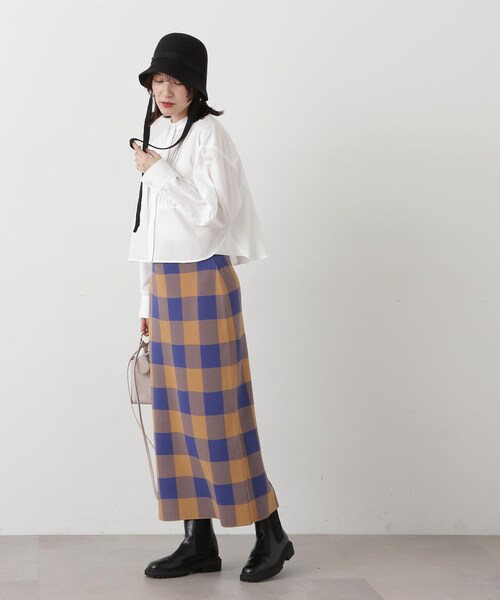 N.(N. Natural Beauty Basic)(エヌエヌナチュラルビューティーベーシック)の「◆ブザムピンタッククロップドシャツ(シャツ/ブラウス・レディース・ブルー/オフホワイト/ストライプ・MEDIUM)」の9枚目の写真