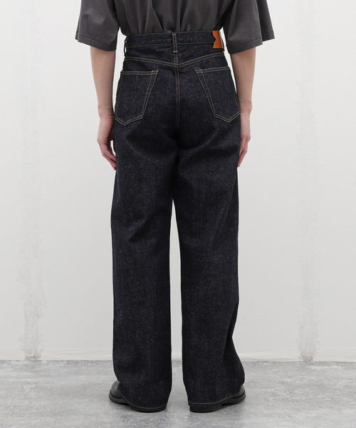 EDIFICE(エディフィス)の「【MARKAWARE / マーカウェア】WIDE STRAIGHT DENIM(デニムパンツ・メンズ・ネイビー・2/3)」の7枚目の写真