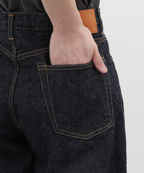 EDIFICE(エディフィス)の「【MARKAWARE / マーカウェア】WIDE STRAIGHT DENIM(デニムパンツ・メンズ・ネイビー・2/3)」の8枚目の写真