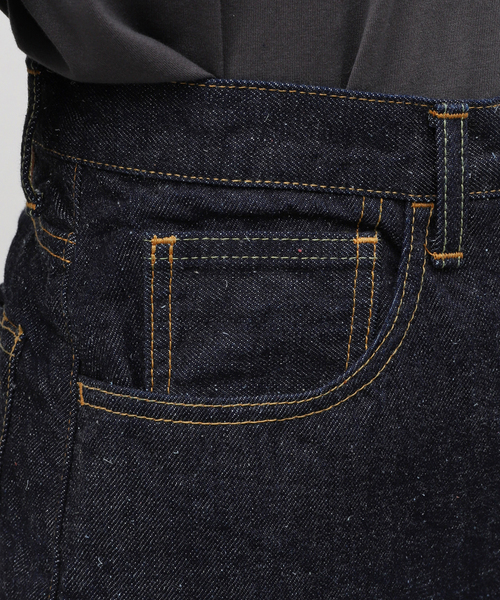 EDIFICE(エディフィス)の「【MARKAWARE / マーカウェア】WIDE STRAIGHT DENIM(デニムパンツ・メンズ・ネイビー・2/3)」の10枚目の写真