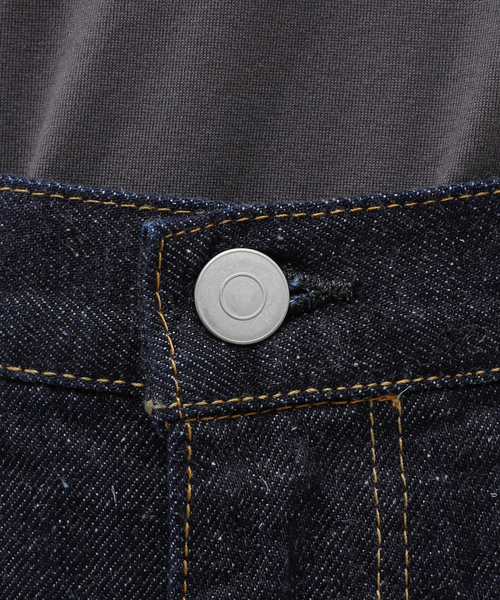 EDIFICE(エディフィス)の「【MARKAWARE / マーカウェア】WIDE STRAIGHT DENIM(デニムパンツ・メンズ・ネイビー・2/3)」の15枚目の写真