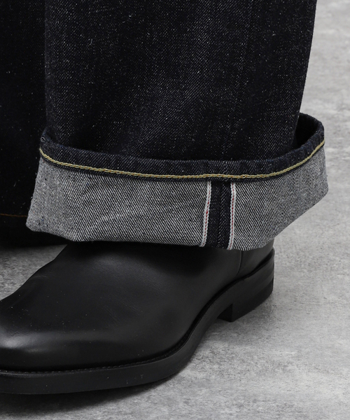 EDIFICE(エディフィス)の「【MARKAWARE / マーカウェア】WIDE STRAIGHT DENIM(デニムパンツ・メンズ・ネイビー・2/3)」の17枚目の写真