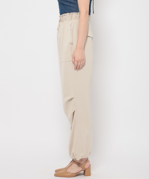 mysty woman(ミスティウーマン)の「パラシュートカーゴパンツ 109854(カーゴパンツ・レディース・ホワイト系その他/ライトベージュ/グリーン系その他・FREE)」の8枚目の写真