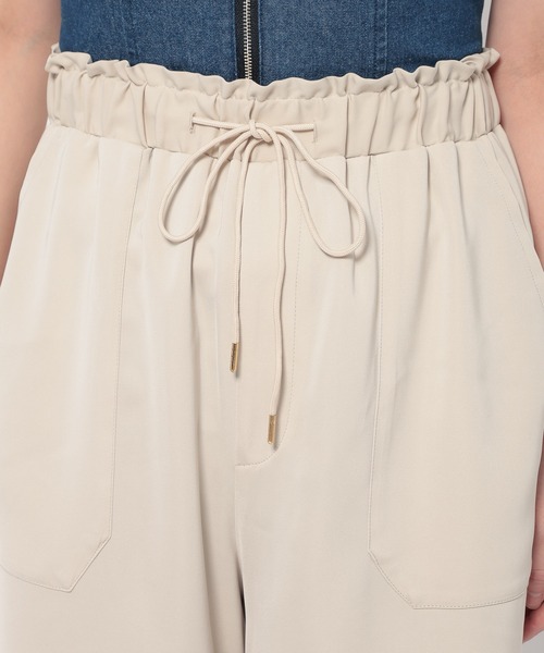 mysty woman(ミスティウーマン)の「パラシュートカーゴパンツ 109854(カーゴパンツ・レディース・ホワイト系その他/ライトベージュ/グリーン系その他・FREE)」の13枚目の写真