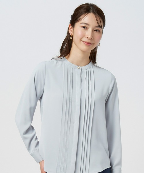 TOKYO SHIRTS（トウキョウシャツ）の「ピンタックビジュー釦 長袖ブラウス（シャツ/ブラウス・レディース・ライトカーキ/グレイッシュブルー・LL/L/M）」の2枚目の写真