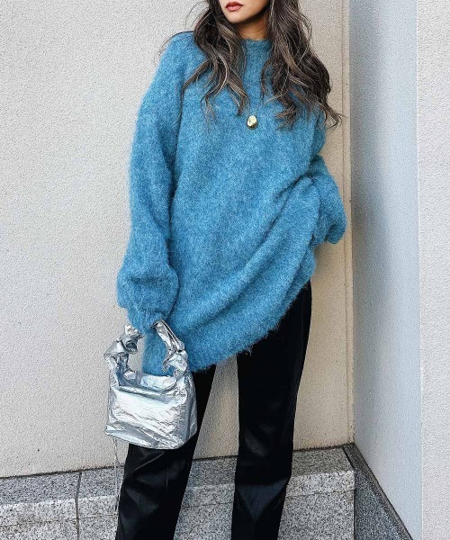 esutoreja(エストレジャ)の「クルーネックオーバーニット(ニット/セーター・レディース・ピンク/ブルー/ブラック・FREE)」の3枚目の写真