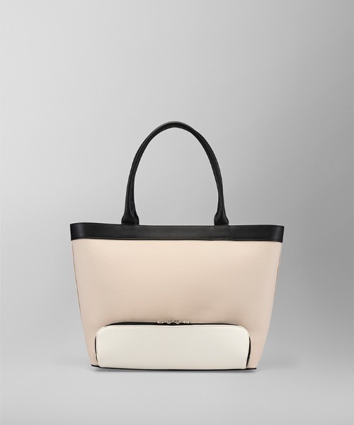 DESCENTE ホワイト ボストンバッグ デサントゴルフ DESCENTE ゴルフ ボストンバッグ“LADIES” 容量